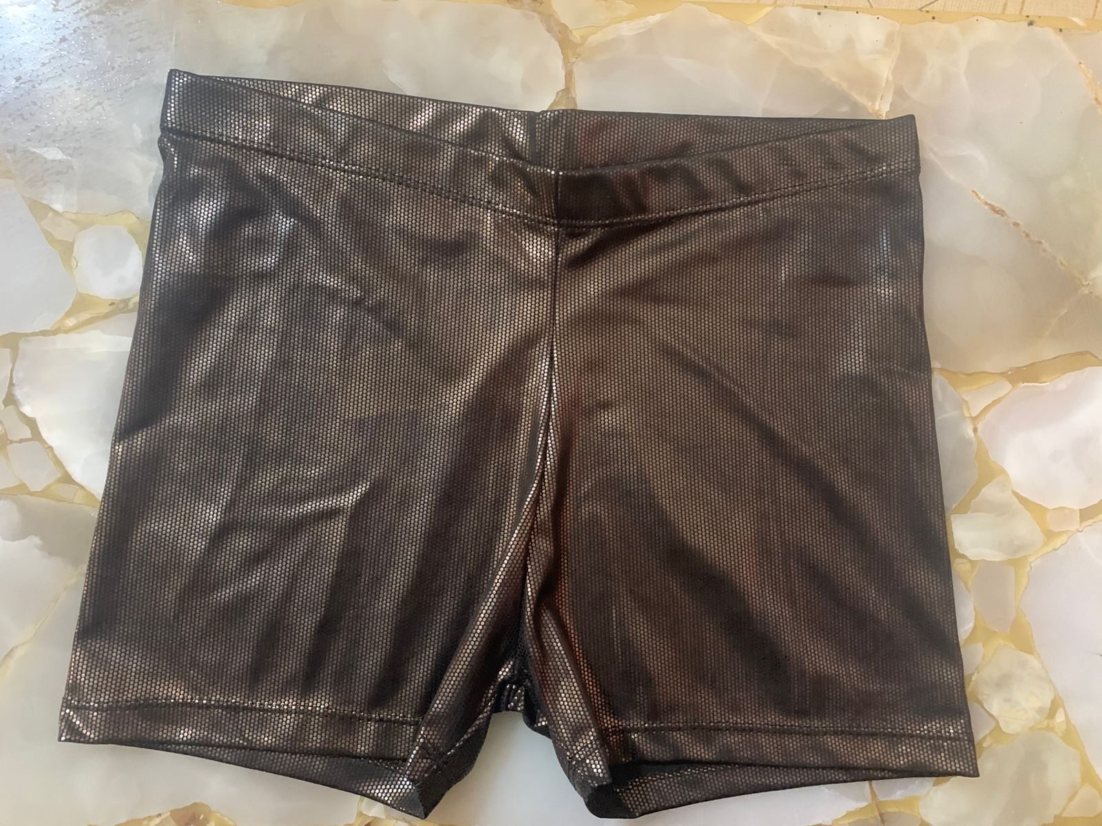 Short engomado dorado TM TL TXL