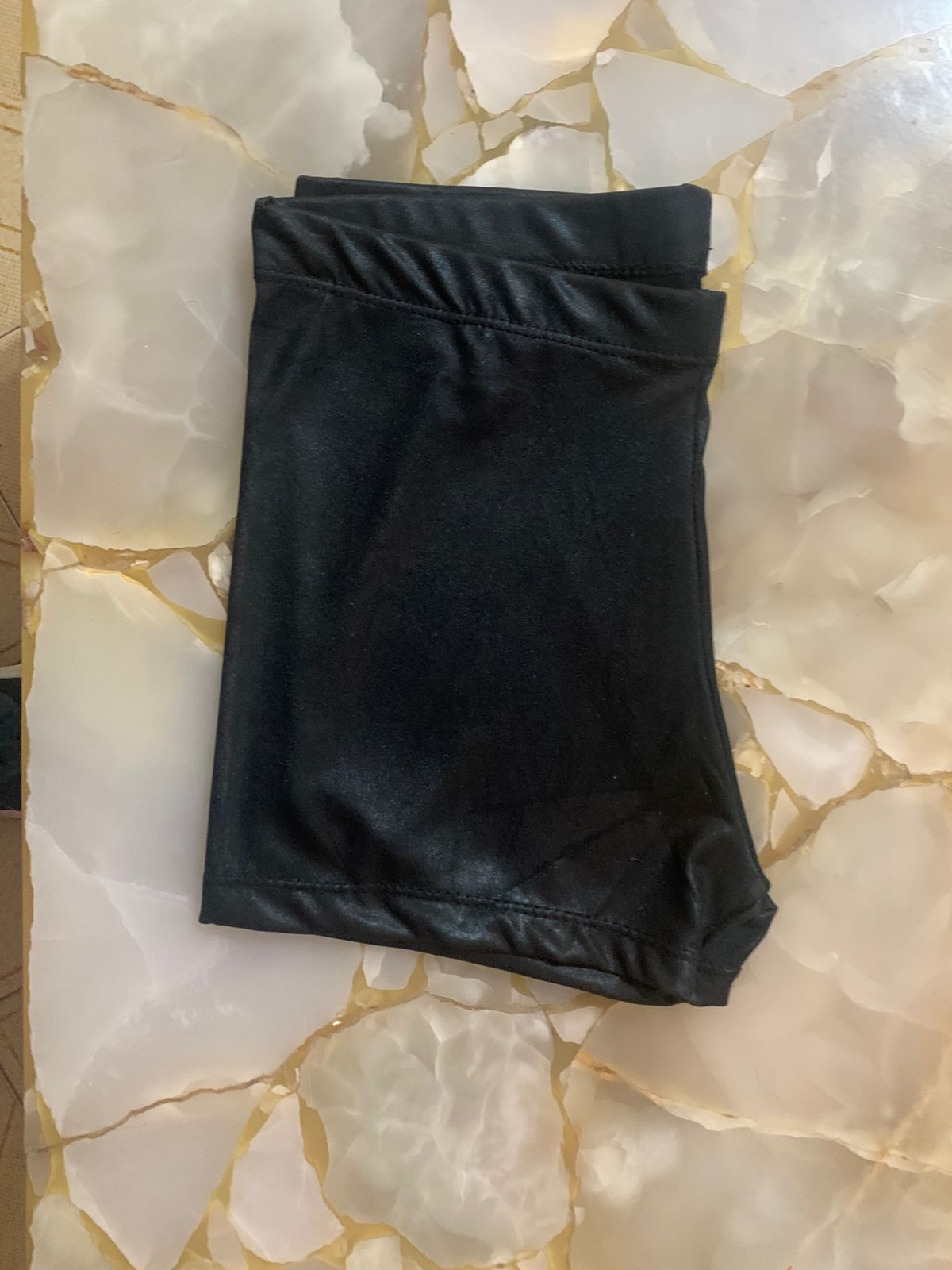 Short engomado negro TS - amapola conscious fit
